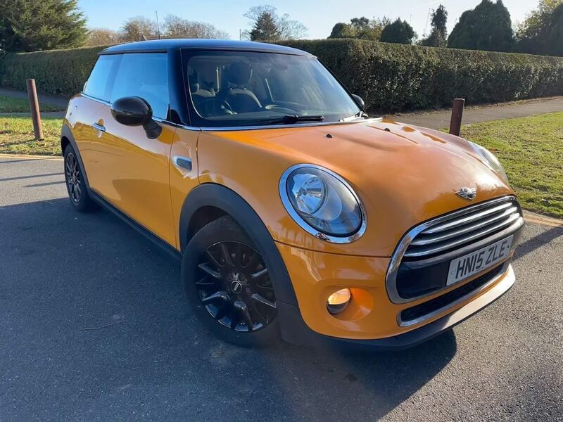 MINI HATCH