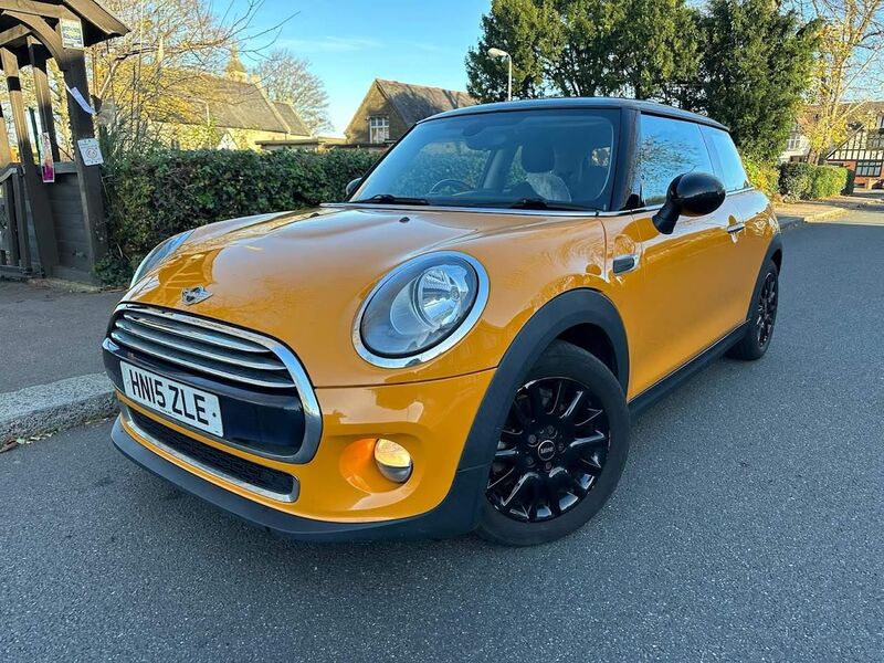 MINI HATCH