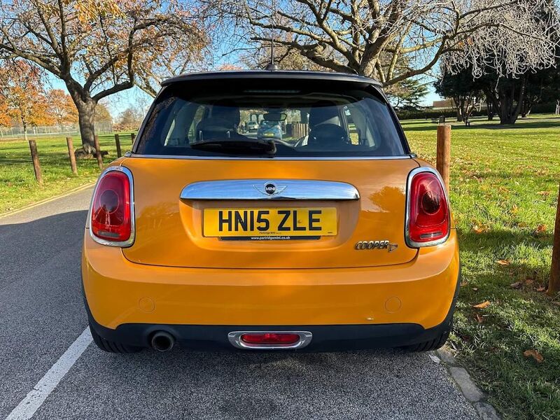 MINI HATCH