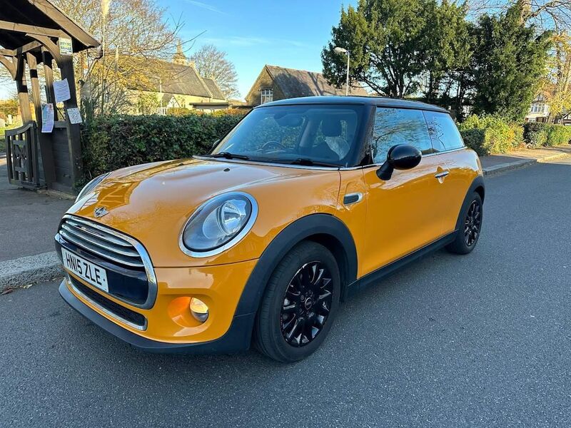 MINI HATCH