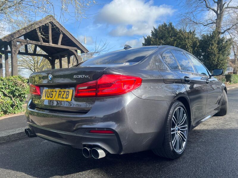 BMW 5 SERIES