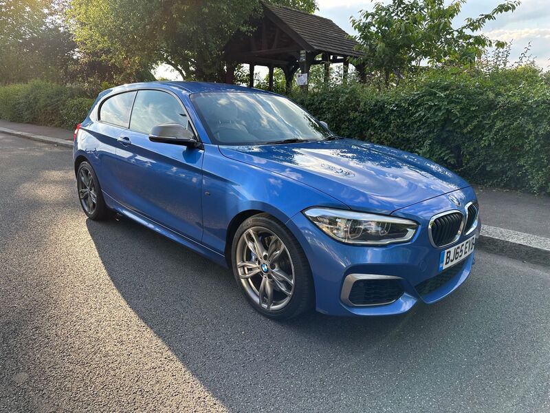 BMW 1 SERIES