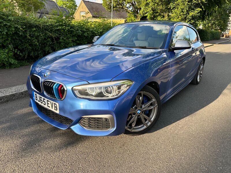 BMW 1 SERIES