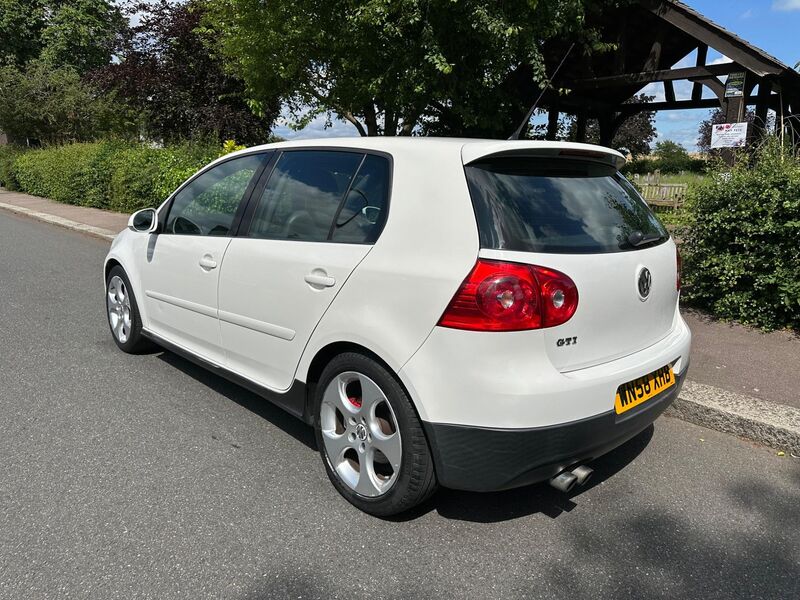View VOLKSWAGEN GOLF 2.0 TFSI GTI 5dr