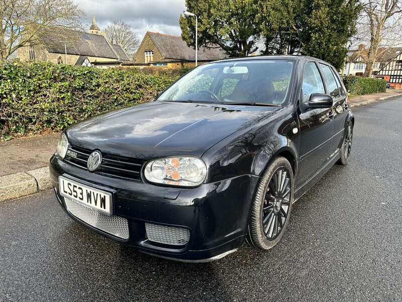 VOLKSWAGEN GOLF