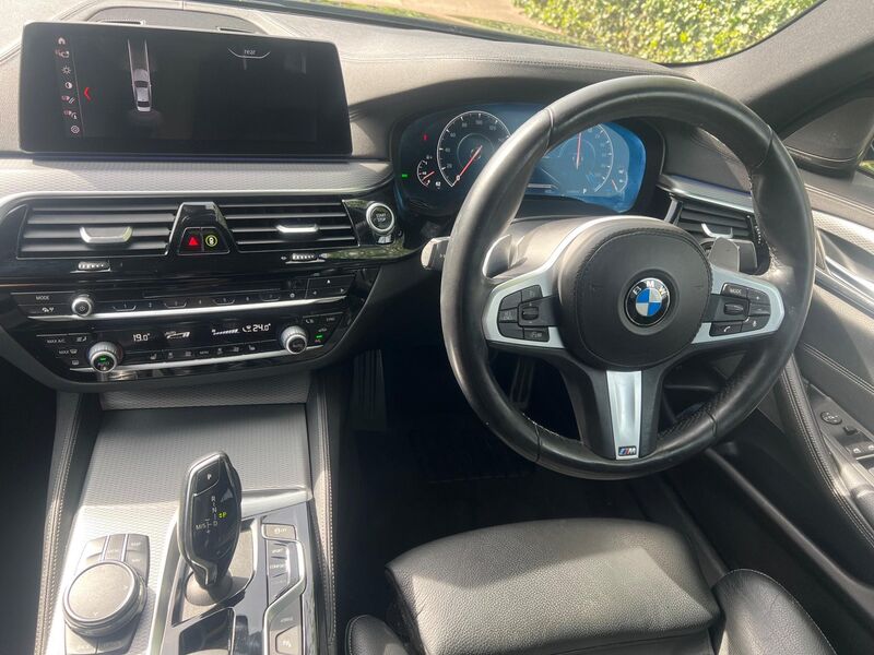 BMW 5 SERIES