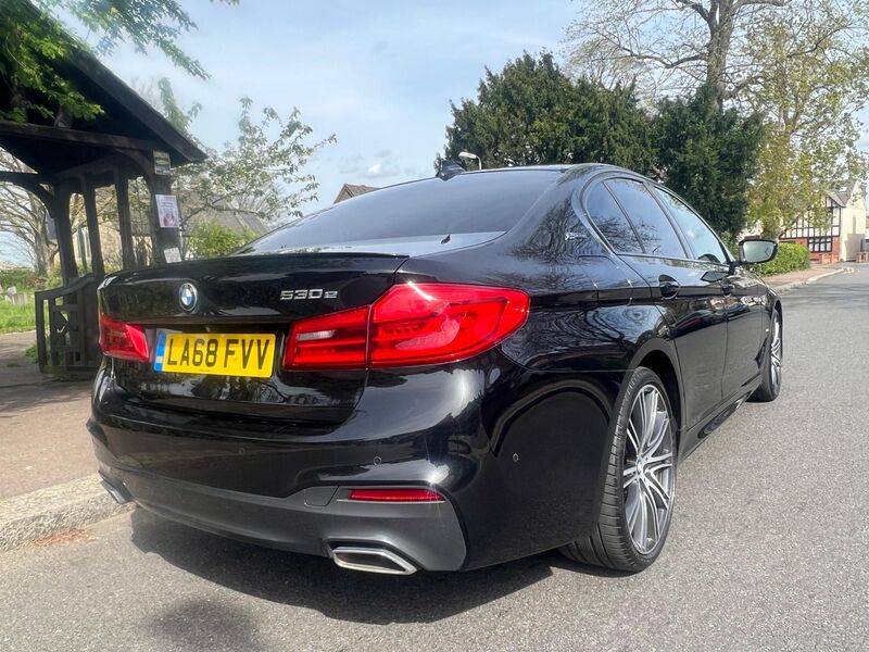 BMW 5 SERIES