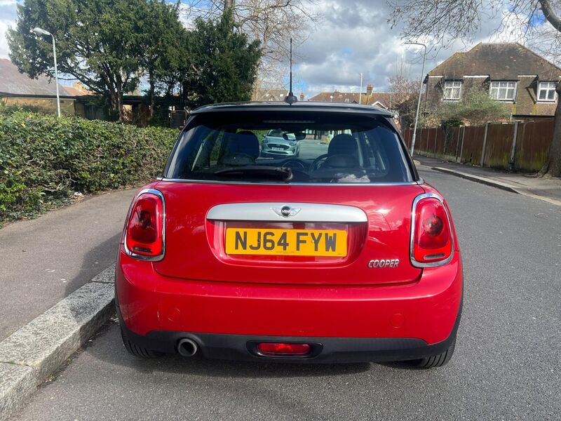 MINI HATCH