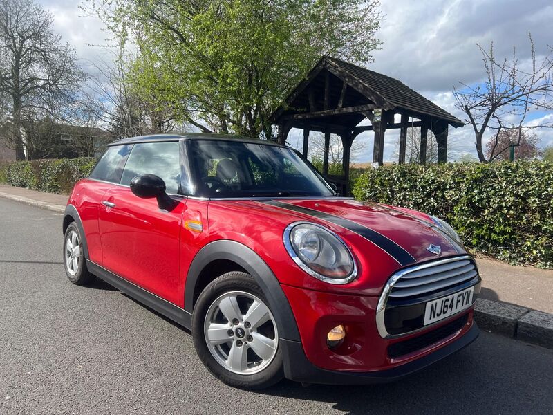 MINI HATCH