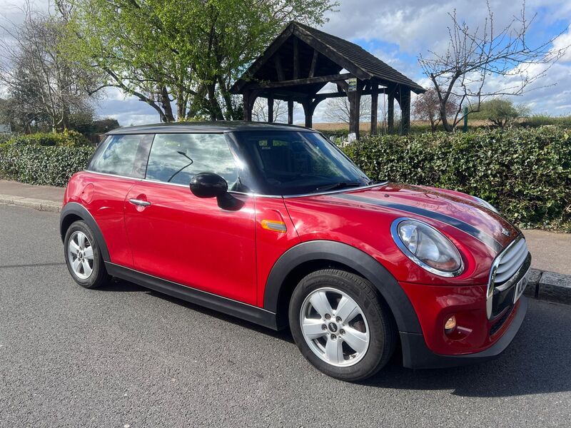MINI HATCH