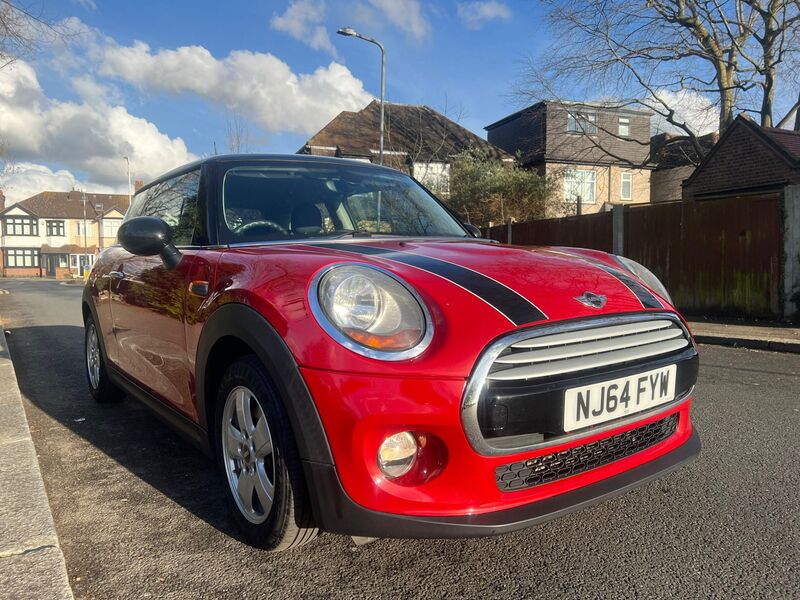 MINI HATCH