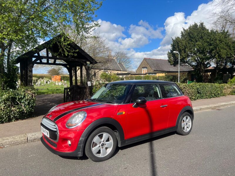 MINI HATCH