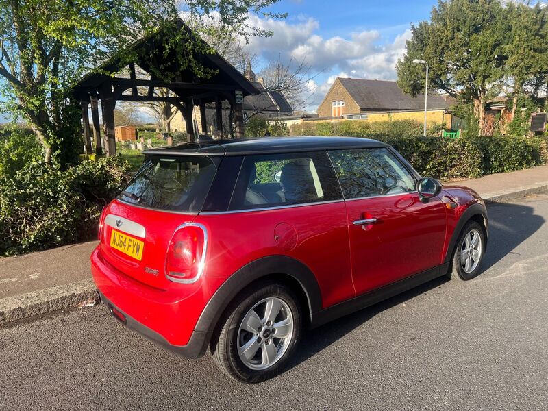 MINI HATCH
