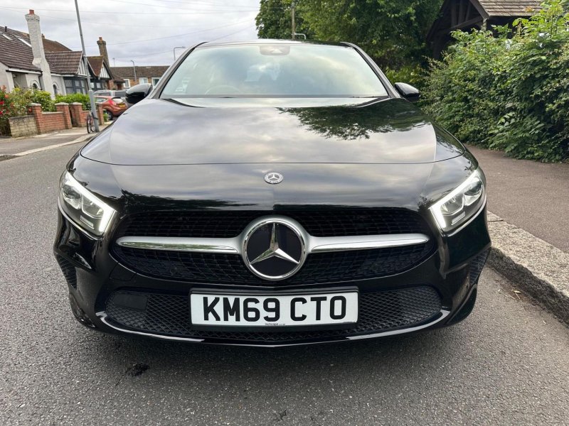 View MERCEDES-BENZ A CLASS 1.5 A180d Sport (Executive) 7G-DCT Euro 6 (s/s) 5dr