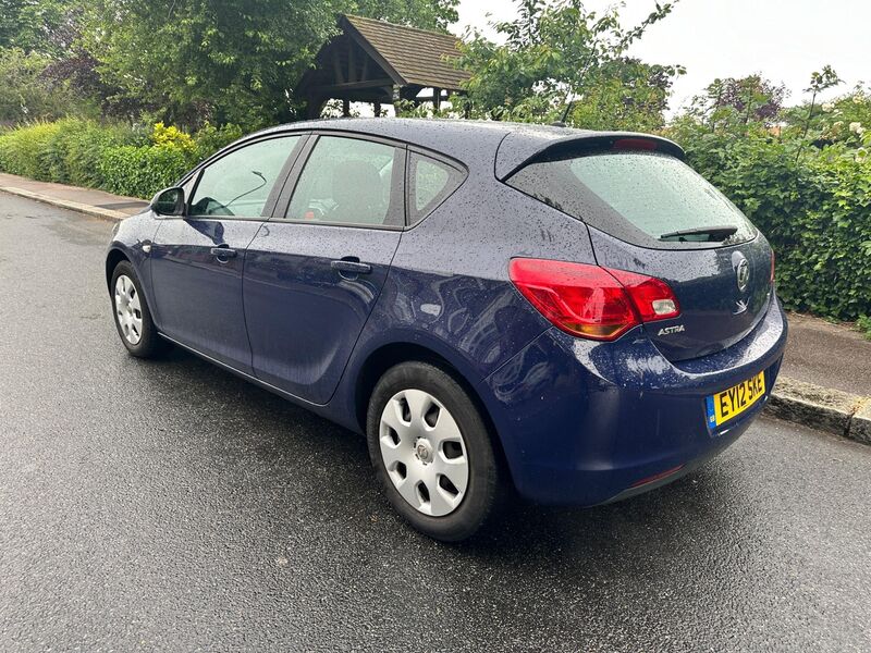 VAUXHALL ASTRA