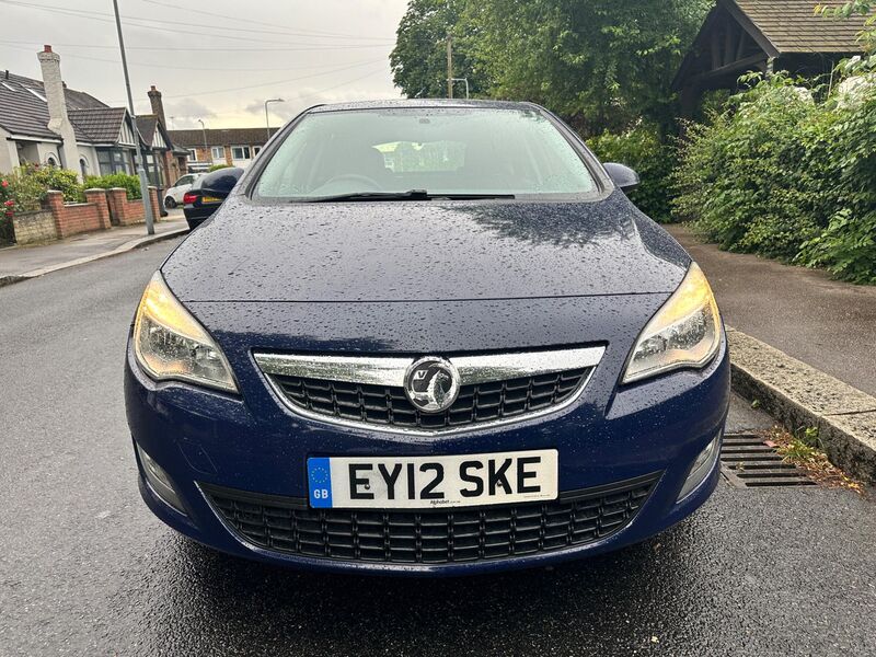 VAUXHALL ASTRA