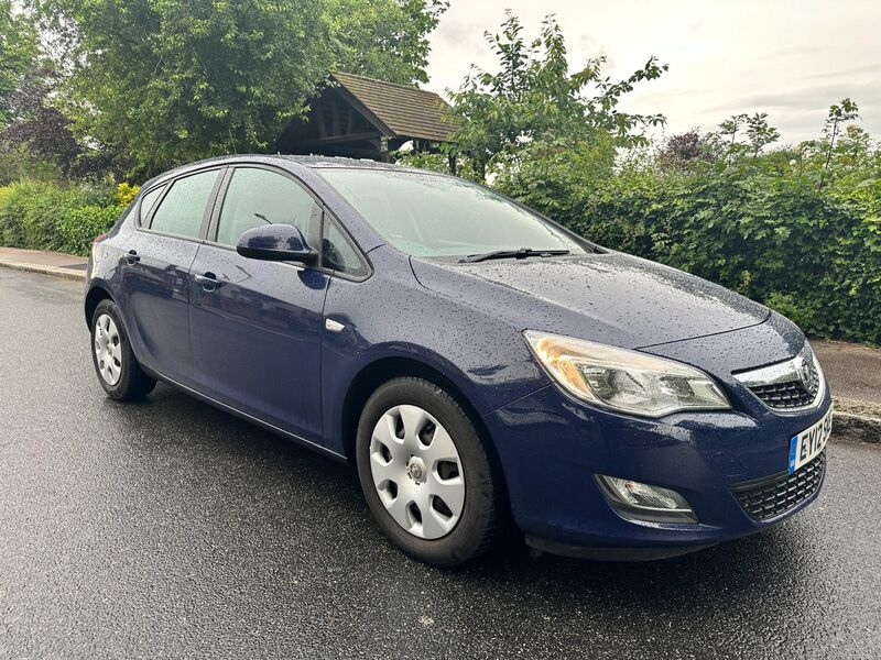 VAUXHALL ASTRA