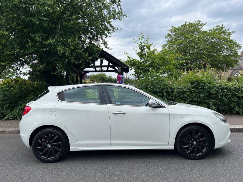View ALFA ROMEO GIULIETTA 1.4 TB MultiAir Veloce Euro 5 (s/s) 5dr