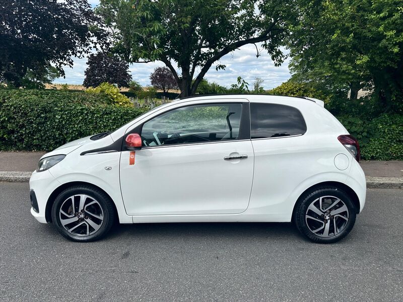 PEUGEOT 108