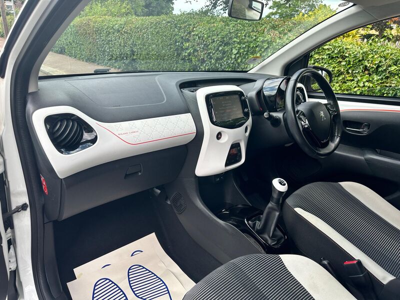 PEUGEOT 108