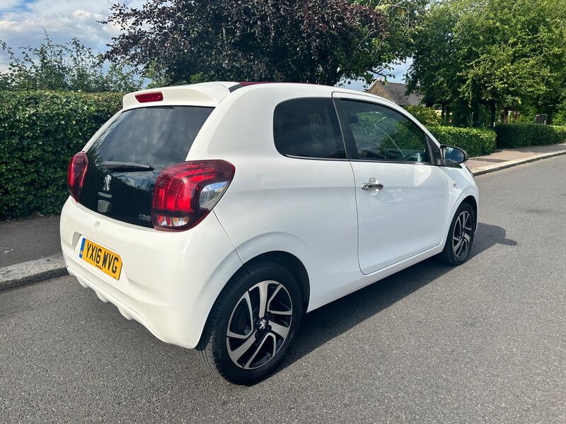 PEUGEOT 108