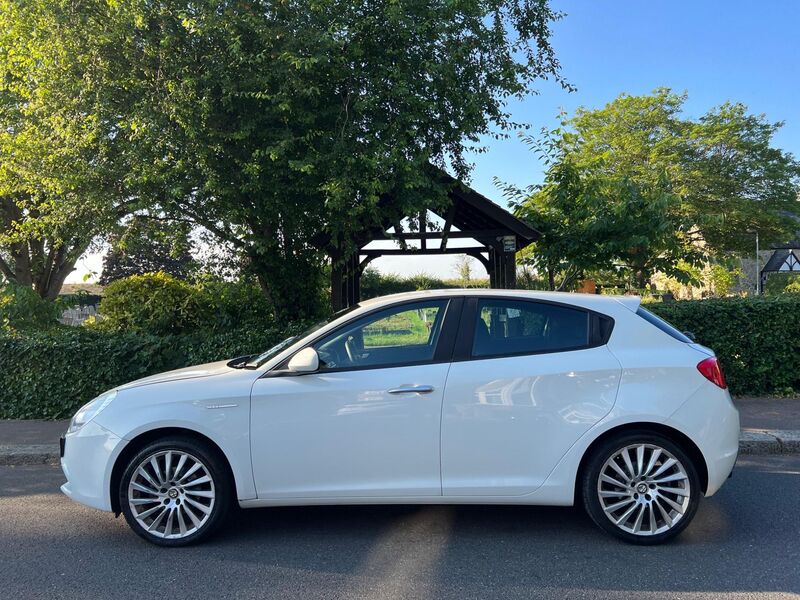View ALFA ROMEO GIULIETTA 1.4 TB Turismo Euro 5 (s/s) 5dr