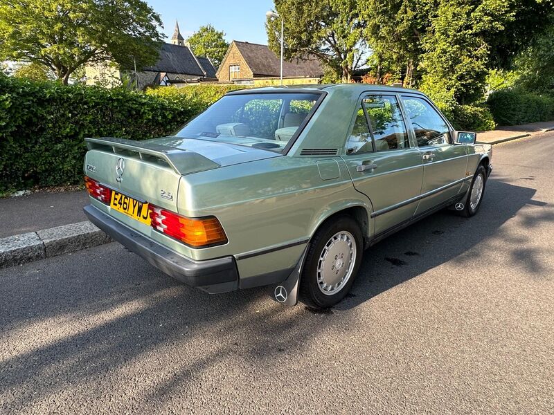 MERCEDES-BENZ 190