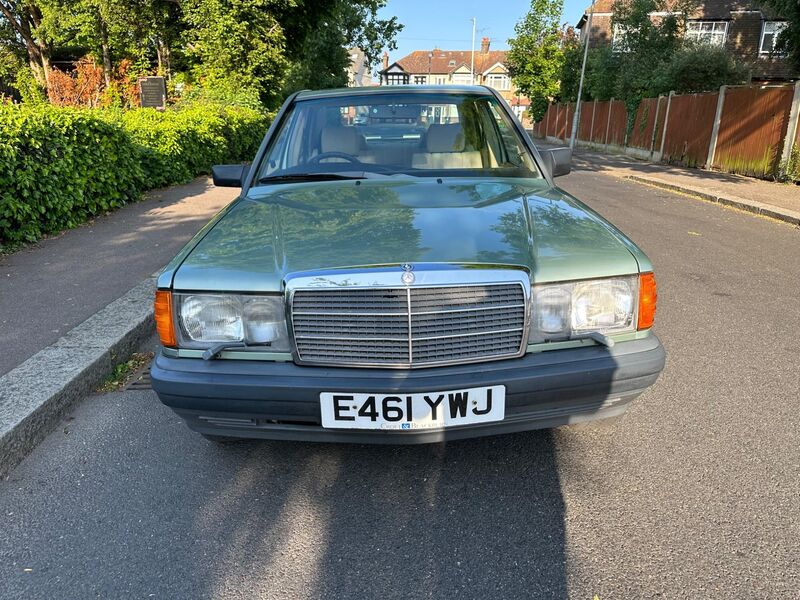 MERCEDES-BENZ 190