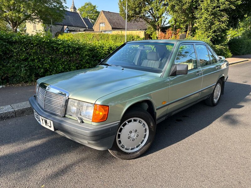 MERCEDES-BENZ 190