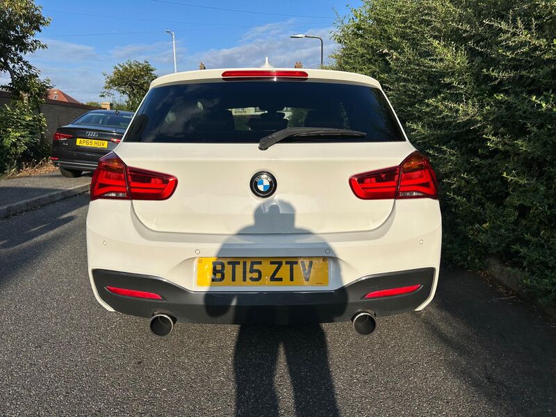 BMW 1 SERIES