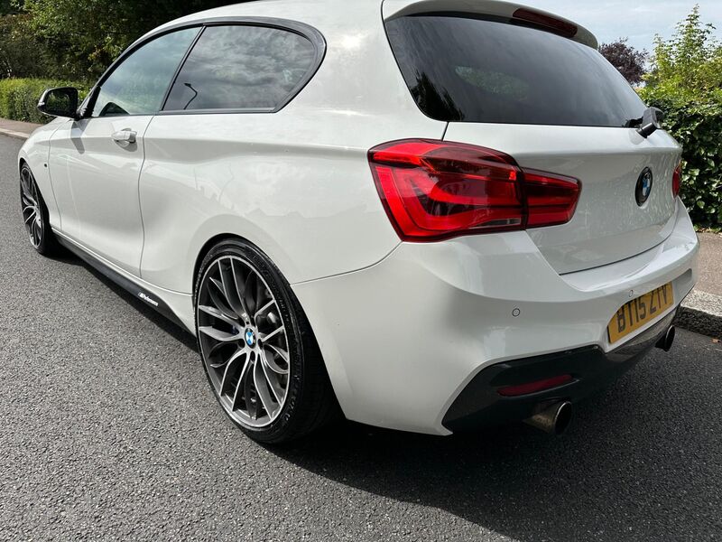 BMW 1 SERIES