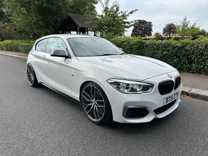 BMW 1 SERIES