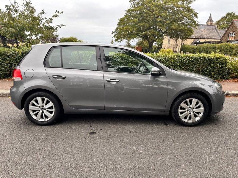 View VOLKSWAGEN GOLF 1.4 TSI Match Euro 5 5dr