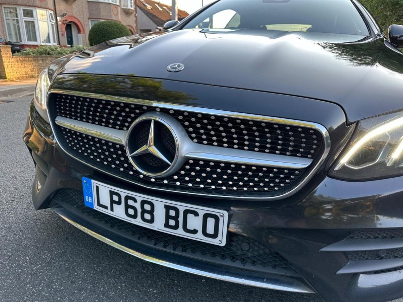 MERCEDES-BENZ E CLASS