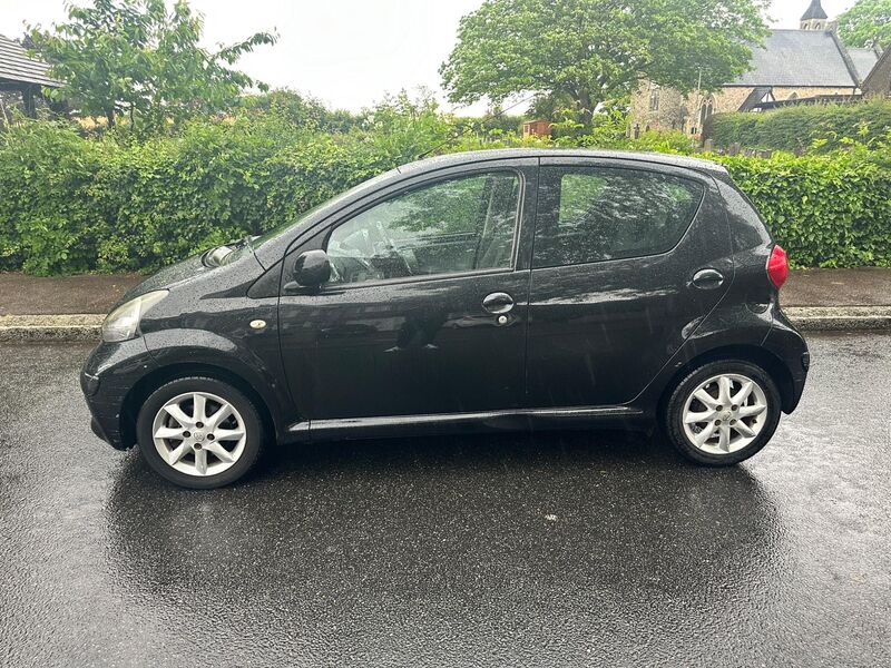 TOYOTA AYGO