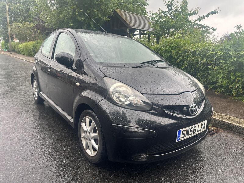 TOYOTA AYGO