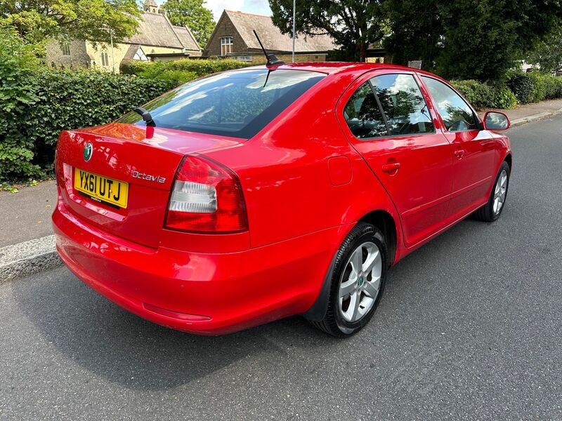 View SKODA OCTAVIA 1.4 TSI SE Plus Euro 5 5dr