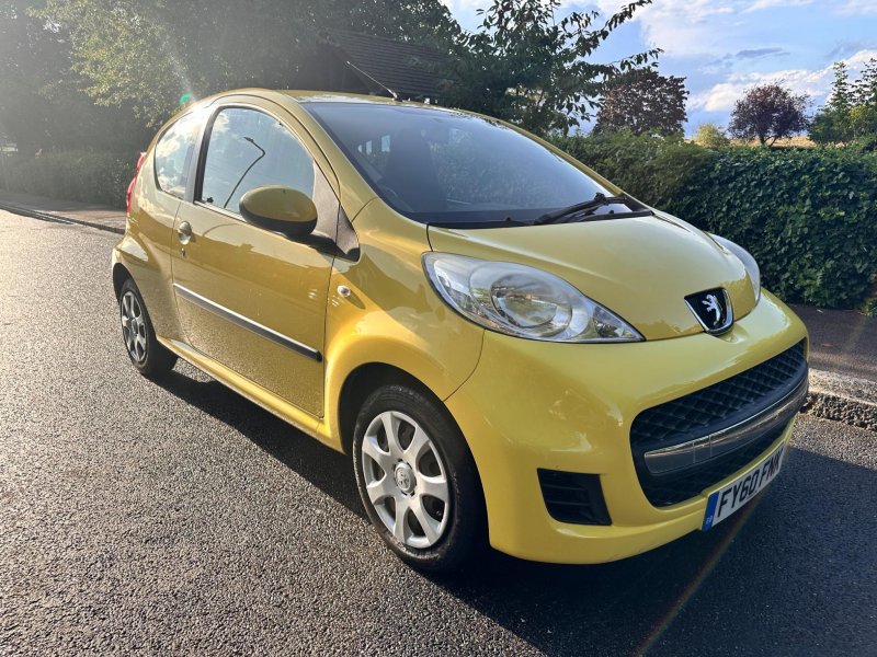 PEUGEOT 107