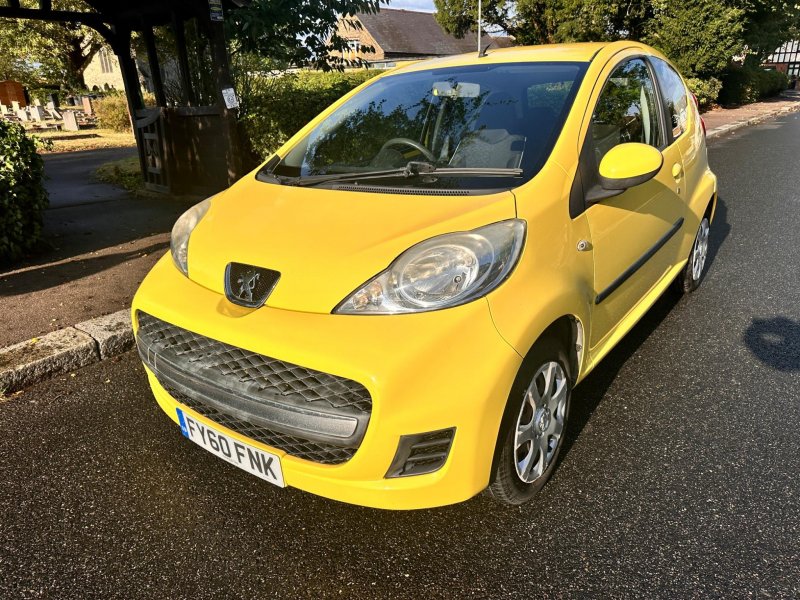 PEUGEOT 107