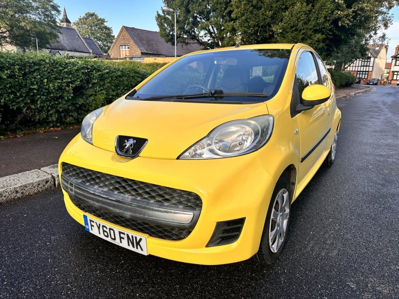 PEUGEOT 107