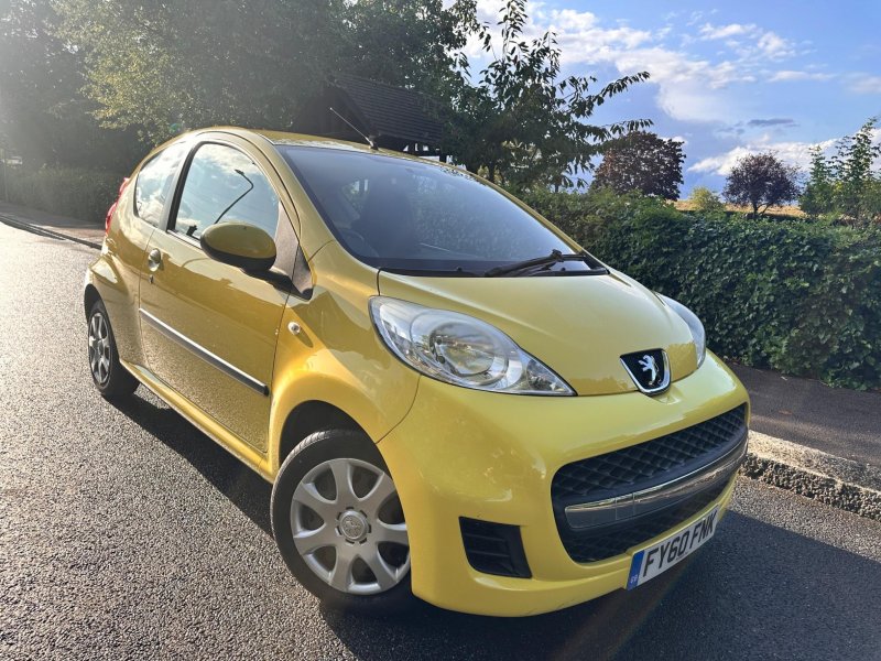 PEUGEOT 107