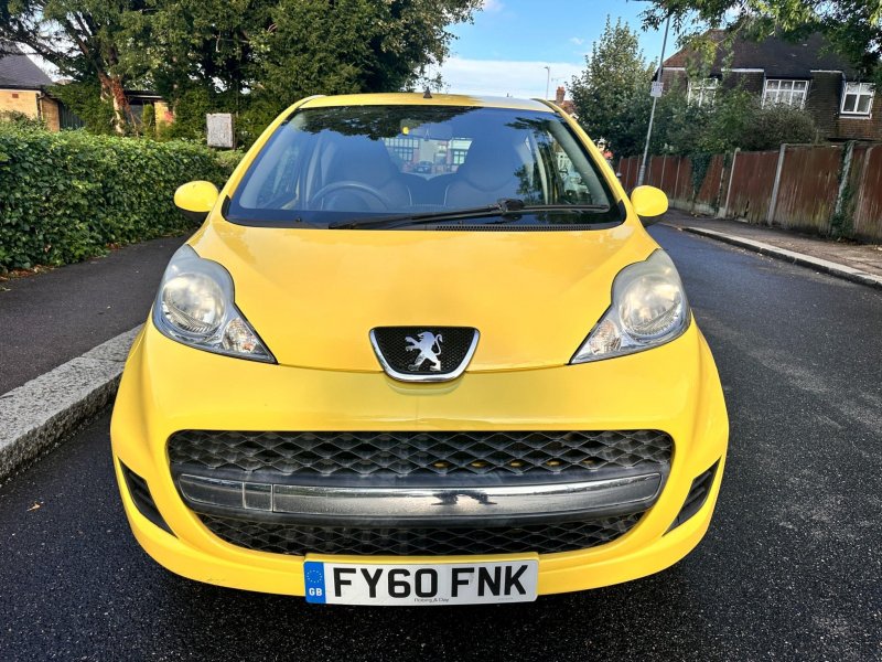PEUGEOT 107