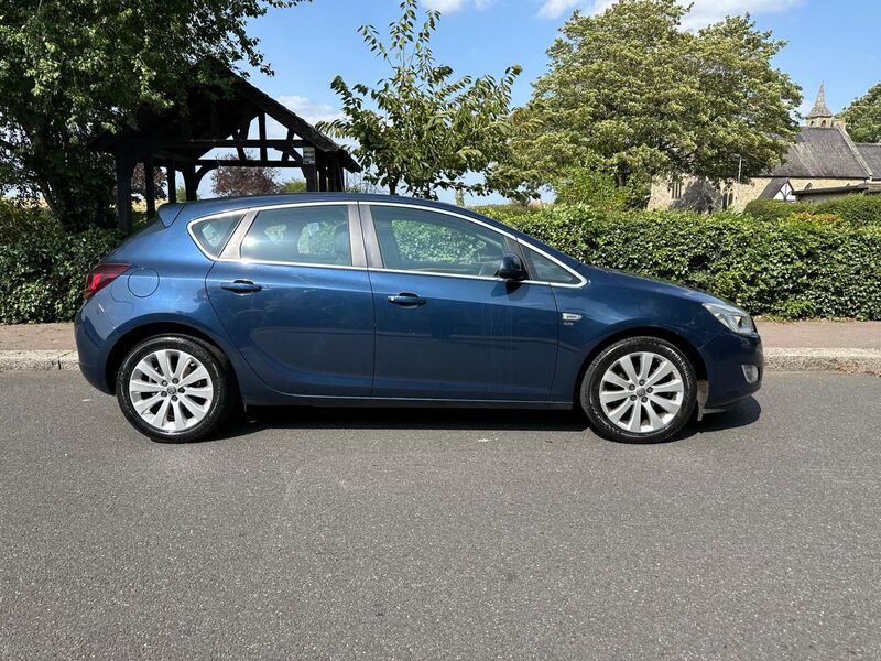 View VAUXHALL ASTRA 1.6 16v SE Euro 5 5dr