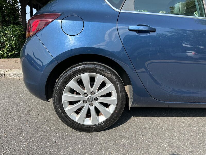 VAUXHALL ASTRA