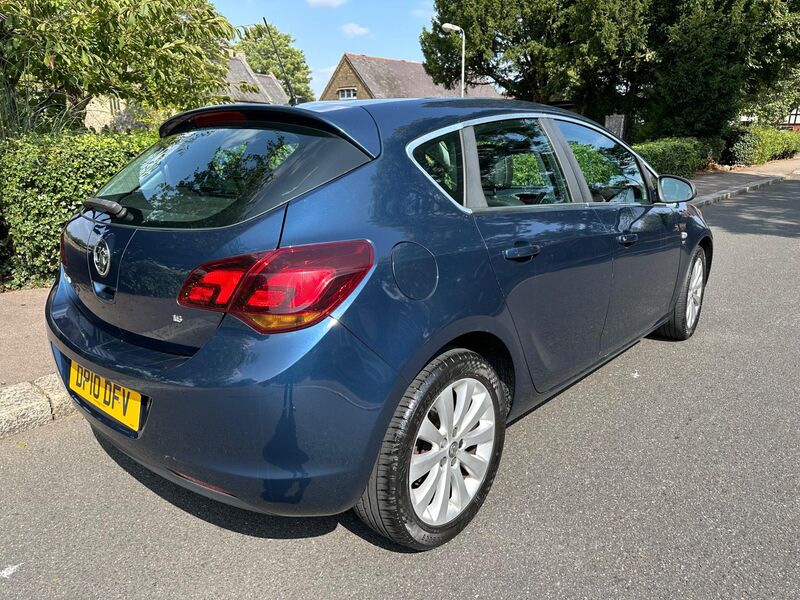 VAUXHALL ASTRA