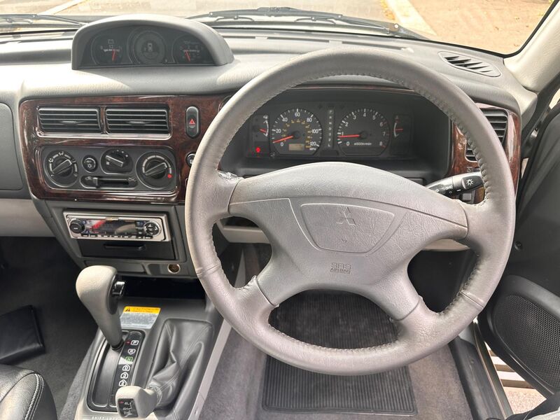MITSUBISHI SHOGUN SPORT