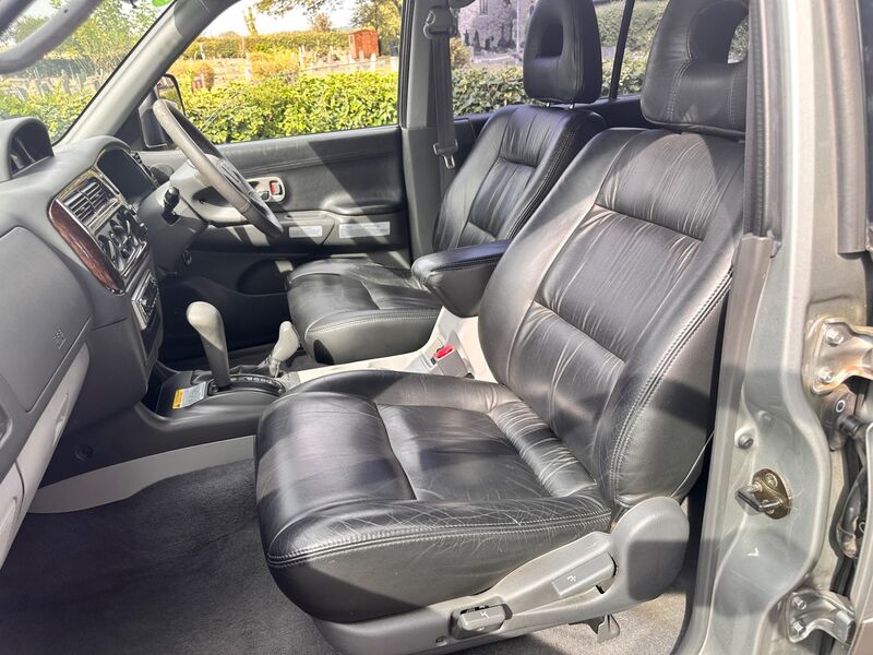 MITSUBISHI SHOGUN SPORT