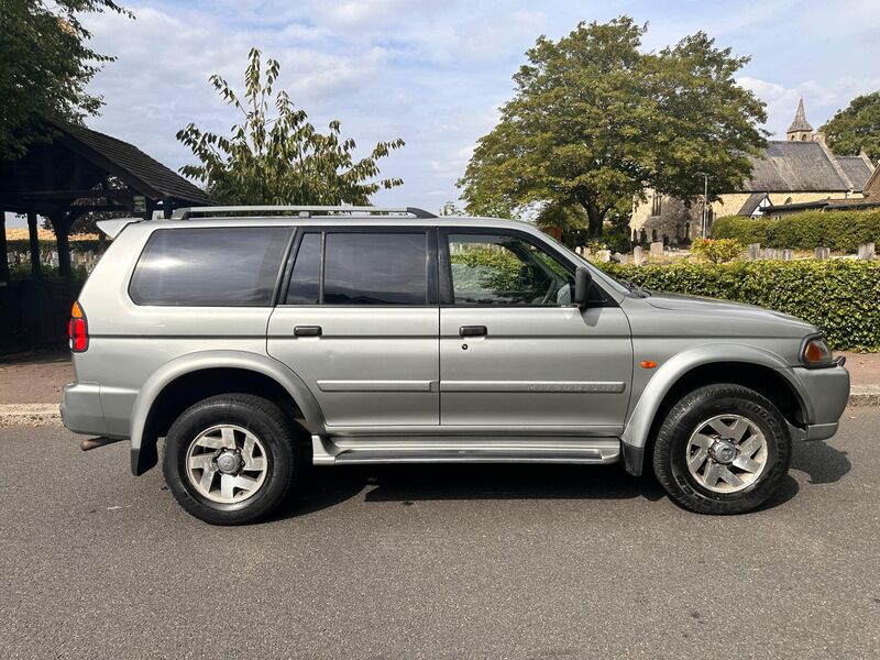 MITSUBISHI SHOGUN SPORT