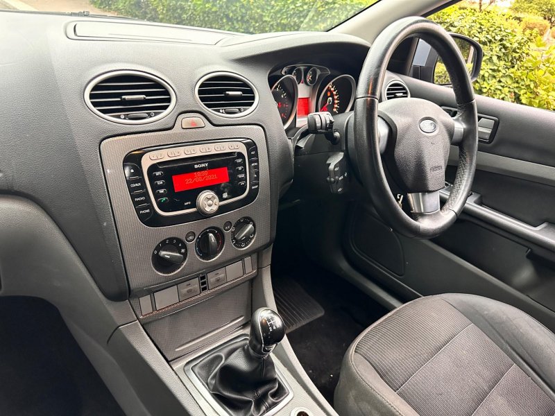 FORD FOCUS