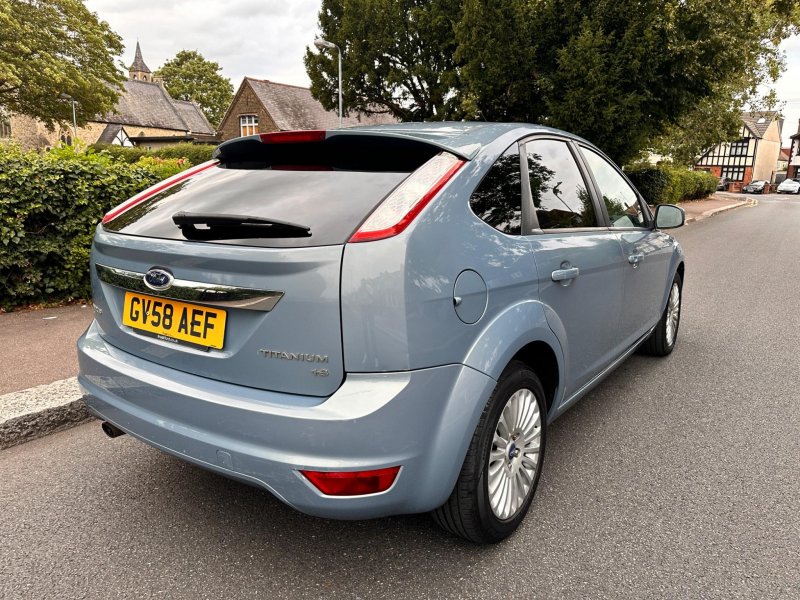 FORD FOCUS